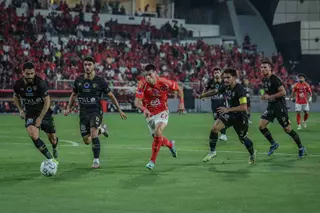 تفوق الأحمر وانسحاب وسوبر أفريقي.. حكاية آخر 10 مباريات قمة بين الأهلي والزمالك 10 أكتوبر 2026 07:59 م